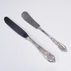 Pair of Wallace Rose Point Sterling Silver Butter Knives