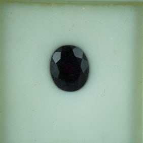 3.25 CT Rhodolite Garnet Oval Cut Gemstone