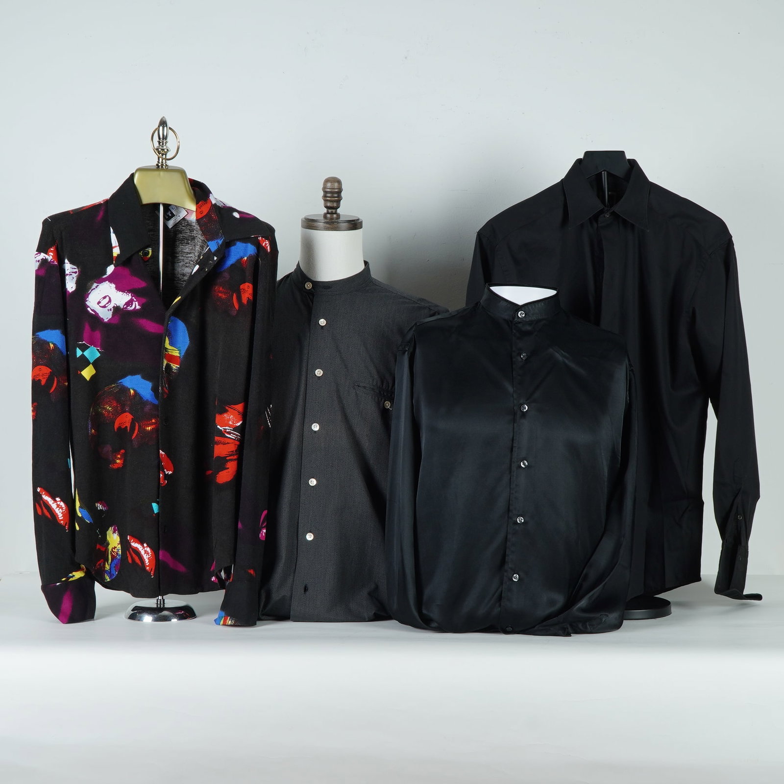 4pc Versace Jeans Couture, Hugo Boss, Eton & Mondo di Marco Men Shirts: A group of four contemporary men's shirts including a Versace Jeans Couture long-sleeve cotton shirt made in Italy with a multicolor pop-art style print, a Hugo Boss charcoal cotton shirt made in Hong