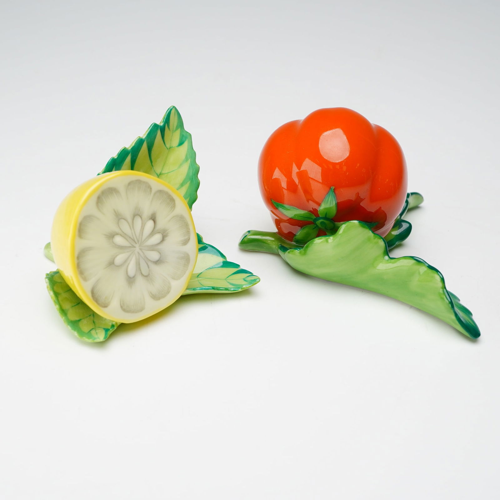 2pc Herend Porcelain Menu Holders, Lemon and Tomato On Leaf (1 of 4)