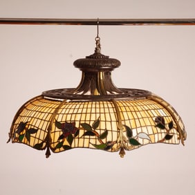 Tiffany Style Stained Glass Hanging Lamp w/ Floral Motif