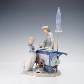 Lladro Porcelain Sculpture With Loose Umbrella, Ice Cream Vendor 01005325