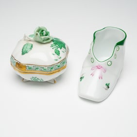 2pc Herend Porcelain Lidded Bon Bon Dish and Baby Shoe Figurine