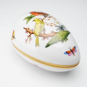 Herend Porcelain Egg Shape Box and Lid, Rothschild Bird