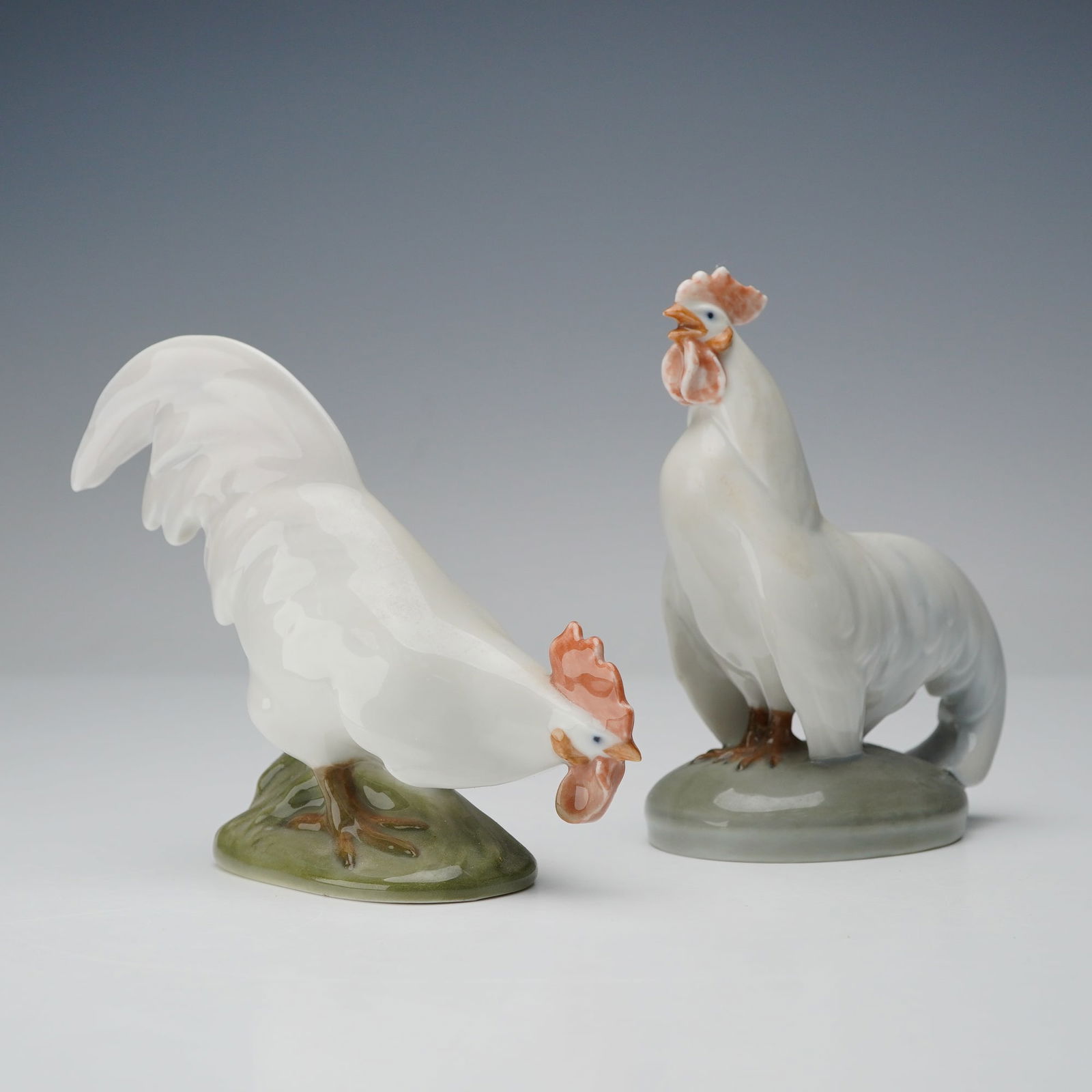 2pc Royal Copenhagen Figurines, Rooster Ready to Crow 1126 & Rooster 1127 (1 of 4)