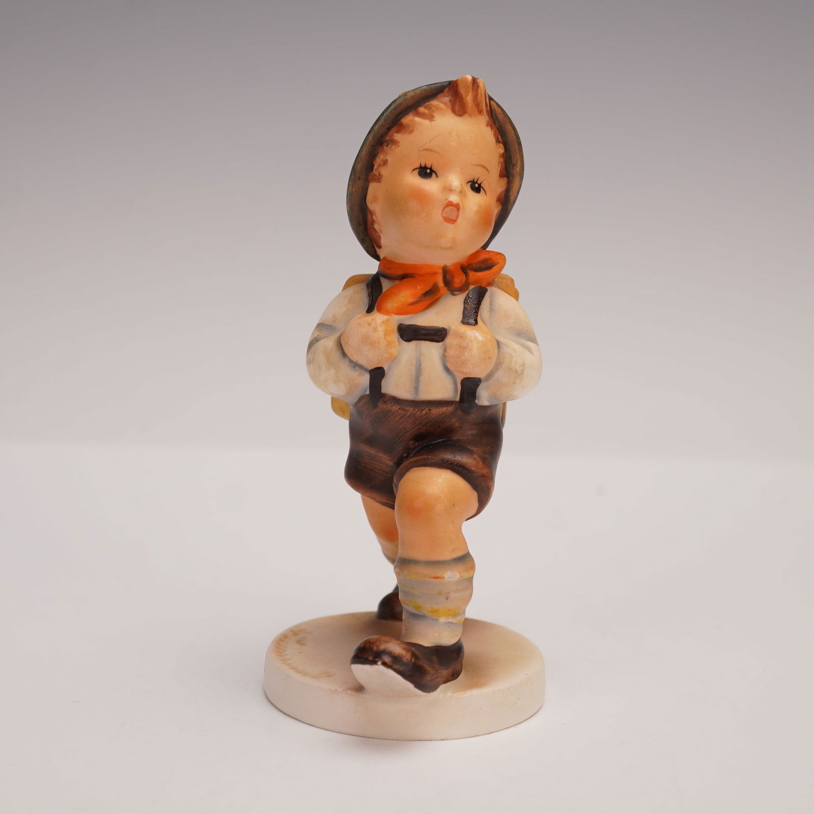 Hummel Figurine, School Boy HUM 82 2/0 (1 of 4)