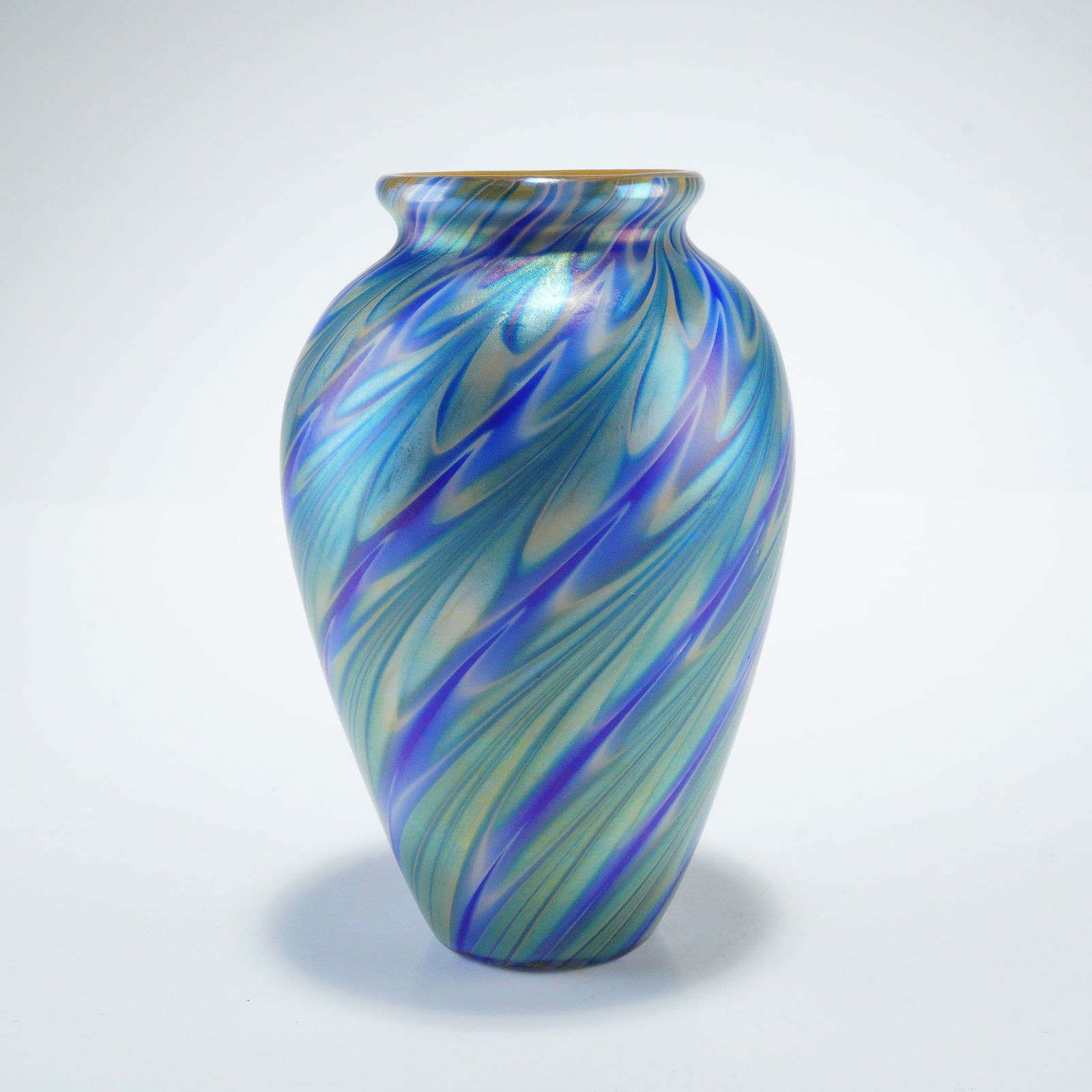 Lundberg Art Glass Iridescent Pulled Feather Vase (1 of 5)