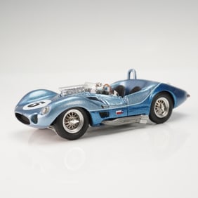 Maserati Ferrari Alan Connell #5 Racing Model Car