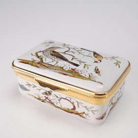 A Moorcroft Limited Edition Enamel Ring Box, Bird Motif