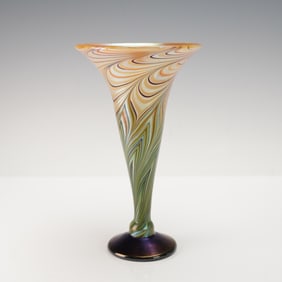 Steven Lundberg Iridescent Pulled Feather Art Glass Vase, Dated 1998