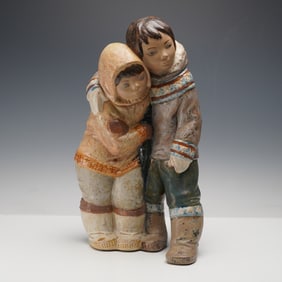 Lladro Gres Figurine, Eskimo Boy & Girl 1012038