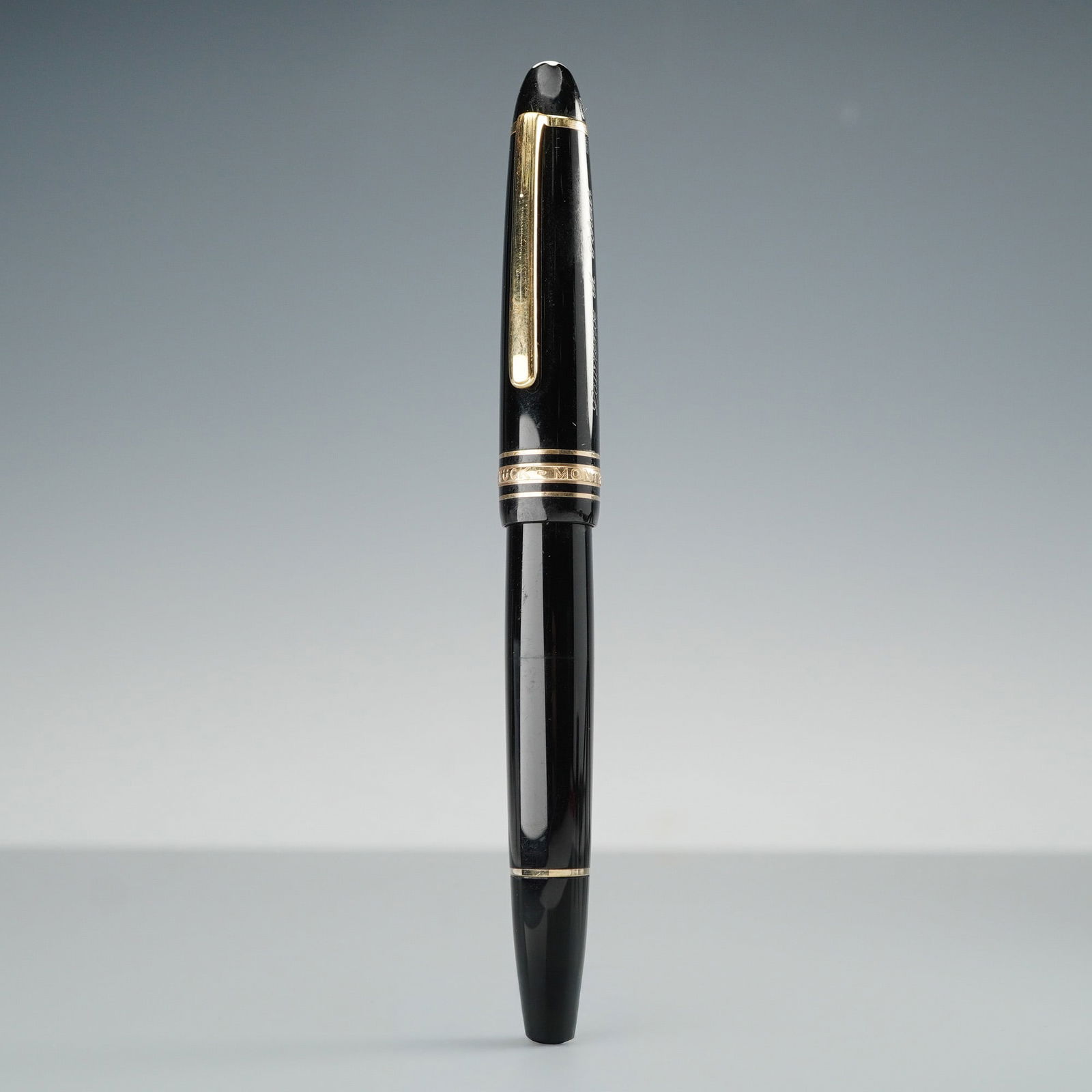 Montblanc Meisterstuck Fountain Pen with Case (1 of 5)