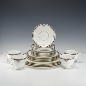 20pc Wedgwood Bone China Dinner Service for Four, Osborne