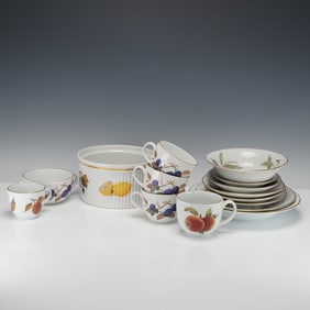 Royal Worcester Porcelain Tableware Set, Evesham
