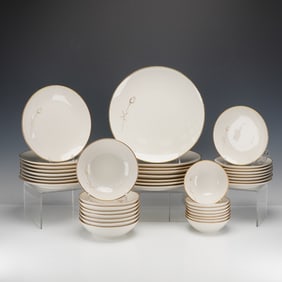 40pc Noritake Ivory-China Dinnerware for Eight, Nora