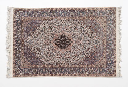 Handwoven Pakistani Wool Rug