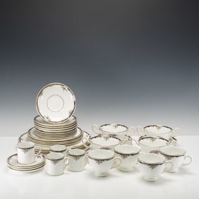 36pc Wedgwood Bone China Dinner Service for Four, Osborne Pattern