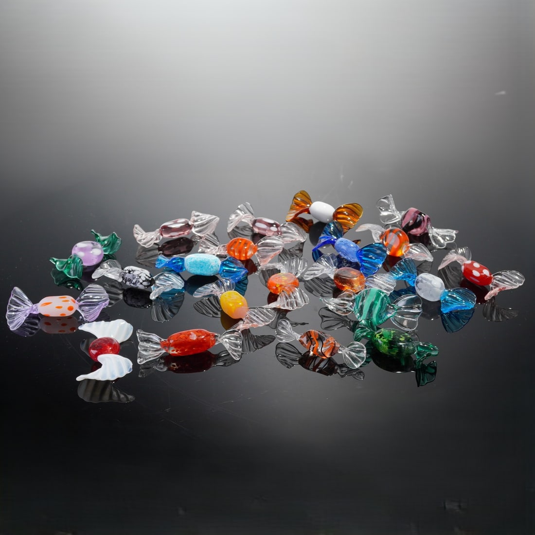 21pc Art Glass Wrapped Candy Decorative Pieces (1 of 6)