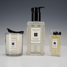 Jo Malone London Bath and Candle Set