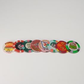 8pc Casino Chips- Treasure Island, Trump Plaza, Golden Nugget & More
