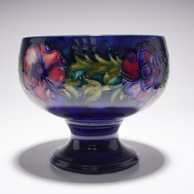 Moorcroft Pottery Footed Bowl, Anemone
