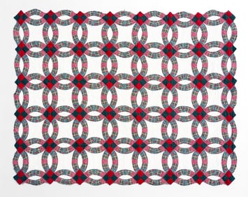 Mid-Century Double Wedding Ring Patchwork Quilt