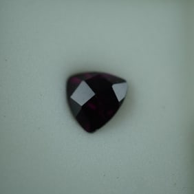 2.00 CT Rhodolite Garnet Trillion Cut Gemstone