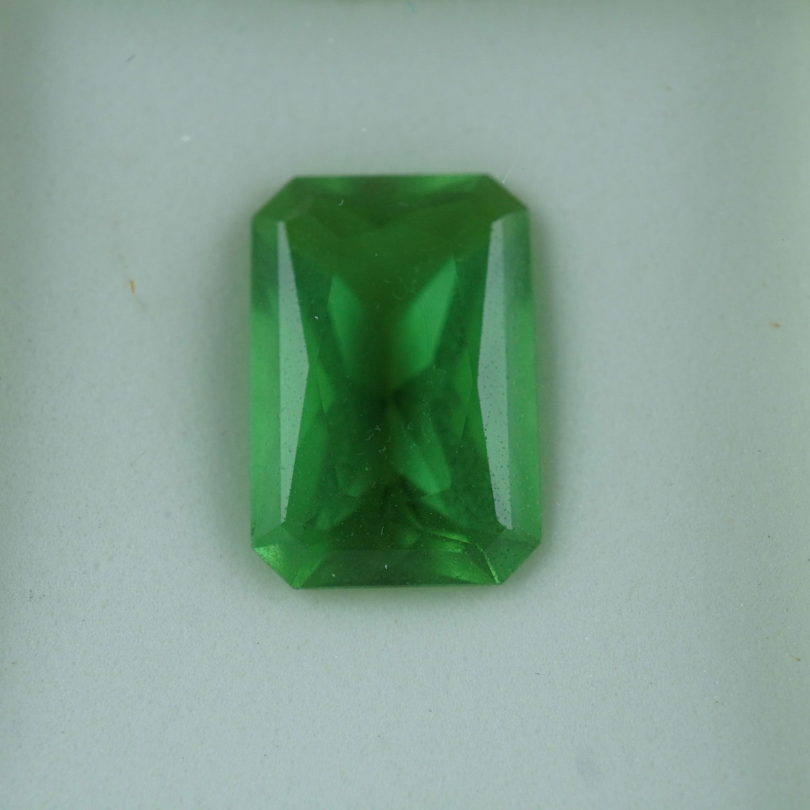7.10 CT Color-Changing Zandrite Emerald Cut Gemstone (1 of 2)