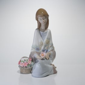 Lladro Porcelain Figurine, Flower Song 1007607