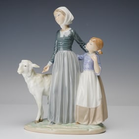 Lladro Porcelain Figurine, Mother with Child and Lamb 1005299