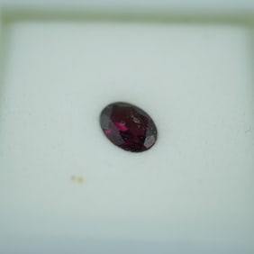 0.90 CT Rhodolite Garnet Oval Cut Gemstone