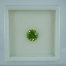 1.75 CT Peridot Quantum Round Cut Gemstone