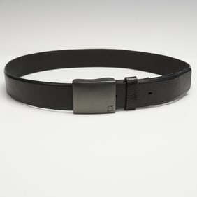 Kenneth Cole Black Leather Belt with Metal Buckle, Reaction