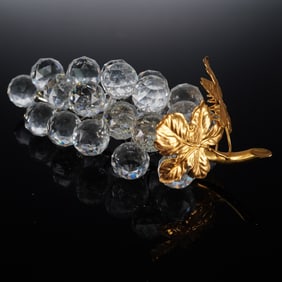 Swarovski Crystal Sparkling Fruit Grape Cluster Figurine w/ Gold Leaf