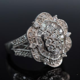 Ladies Exquisite 14KT Art Deco Diamond Ring