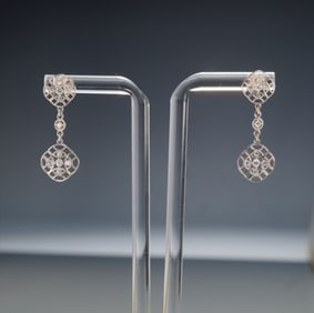 Pair of 18K White Gold 0.37ctw Diamond Dangle Earrings