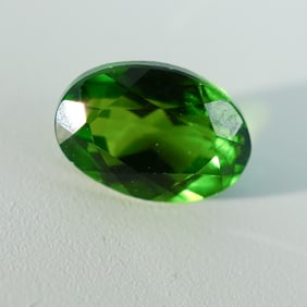 0.44 CT Chrome Diopside Oval Cut Gemstone