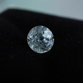 1.75 CT White Zircon Round Cut Gemstone