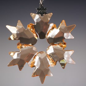 Swarovski SCS Annual Edition 2018 Golden Snowflake Christmas Ornament
