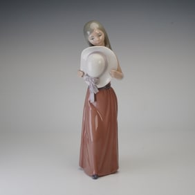 Lladro Porcelain Figurine, Bashful1005007
