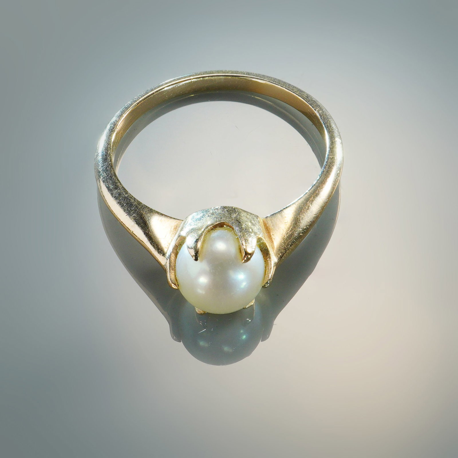 14k Gold Pearl Ring (1 of 3)