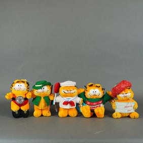 5 Garfield Plush Toys, R. Dakin 1978-81