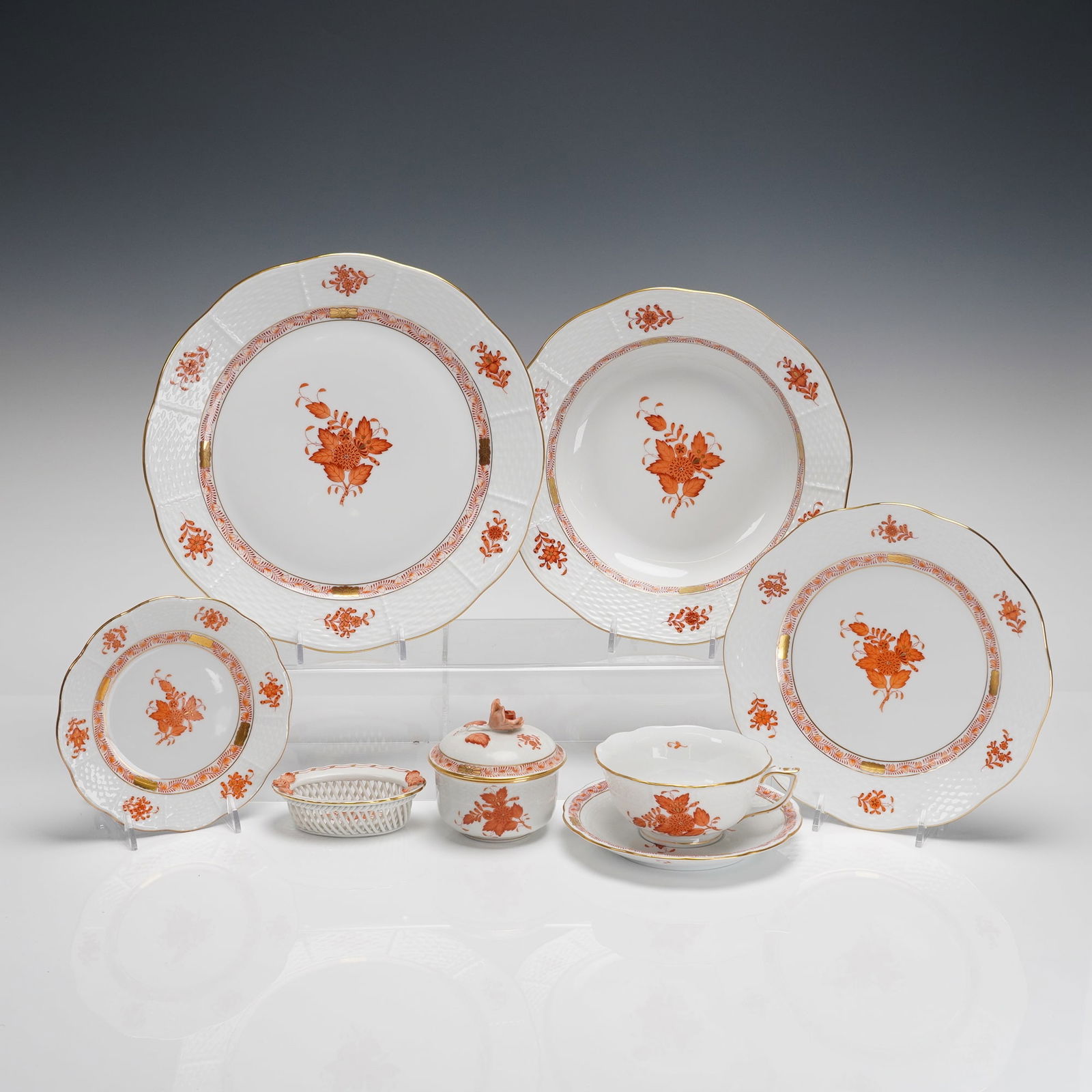 Herend Chinese Bouquet Rust Porcelain Part Service, 9 Pieces Total (1 of 5)