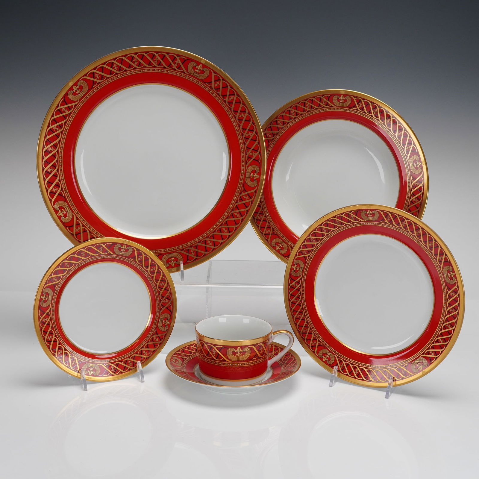 A 6-Piece Christian Dior Ambassador Fine China Dinnerware Set (1 of 4)