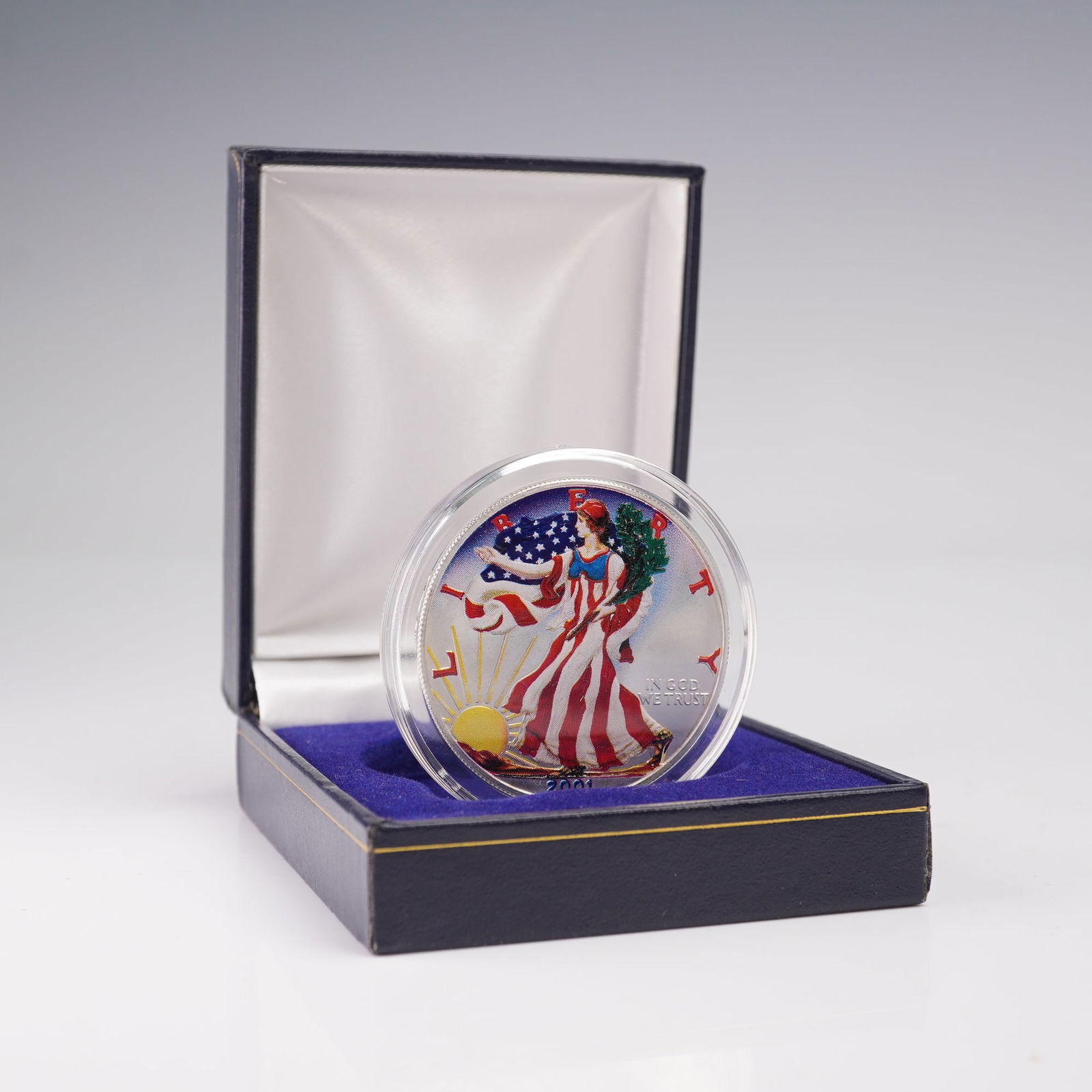 2001 American Silver Eagle Colorized Dollar (1 of 4)