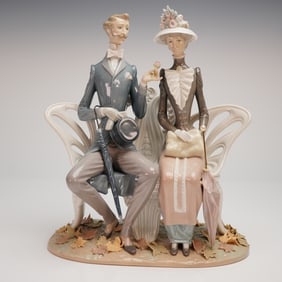Lladro Porcelain Figurine 1274 Lovers in the Park