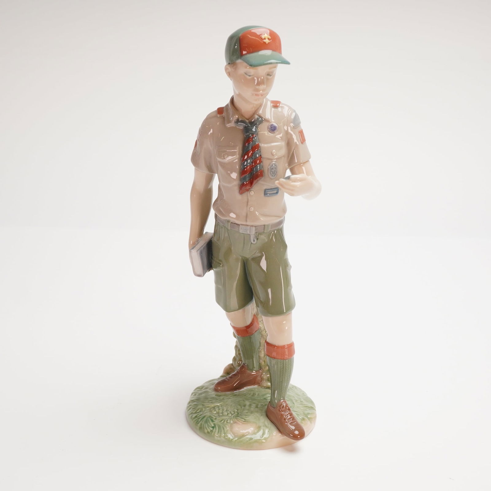 Lladro Classic Scout Figurine 01008459 (1 of 3)