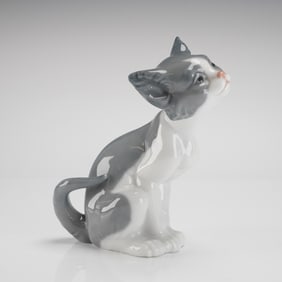 Lladro Porcelain Figurine Cat 1005113 Sculpted by Salvador Debon
