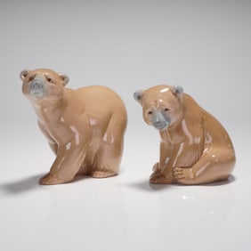 A Pair of Lladro Porc. Figurines Attentive Bear (1204) & Seated Bear