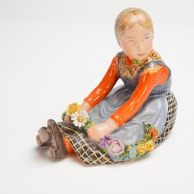 Royal Copenhagen Carl Martin Hansen Fig. Girl from Jylland Model 1242.1